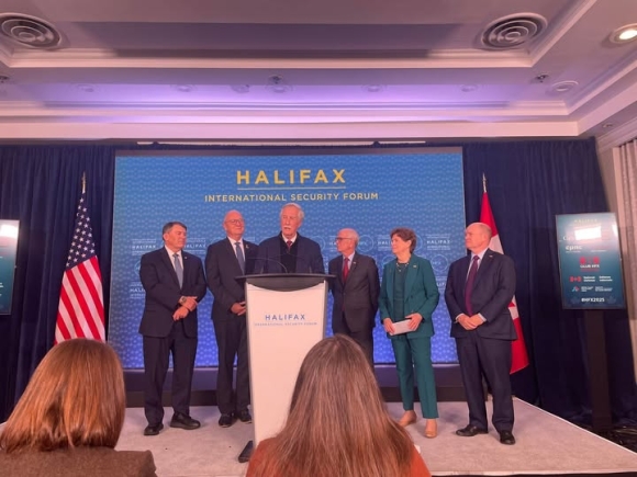 2 Ke Hoach 28 Diem Tu Moscow Thuong Nghi Si My Trai Chieu Ve Danh Sach Mong Muon Cua Dien Kremlin