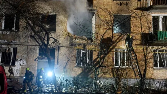 1 Nga Tan Cong Kyiv Du Doi Trong Dem Hai Nguoi Thiet Mang Va Mot Nghia Trang Bi Tan Pha