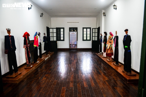 11 Dinh Thu Vua Meo Khoac Ao Moi Sau Trung Tu Long Lay Giua Cao Nguyen Trang