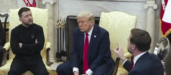 2 Nghi Si Ukraine Hien Phap La Rao Can Khong The Lay Chuyen Truoc Ap Luc Nhuong Bo Lanh Tho