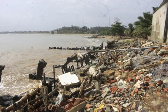 2 Bien An Sau Vao Lang 30 Ho Dan O Quang Ngai Song Trong Noi So Bien Nuot Mat Nha