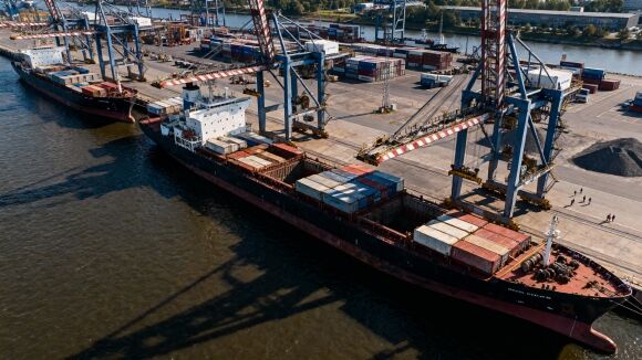 1 Vien Ifo Ha Du Bao Tang Truong Kinh Te Duc Vi Ganh Nang Thue Quan Tu My