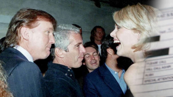 2 Sau Khi Cac Tai Lieu Ve Epstein Duoc Cong Bo Donald Trump Dot Ngot Bo Tron