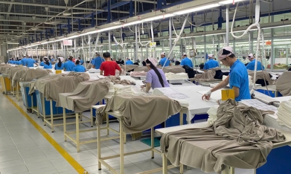 1 Nha May Hon 2600 Cong Nhan O Tp Hcm Ngung Hoat Dong