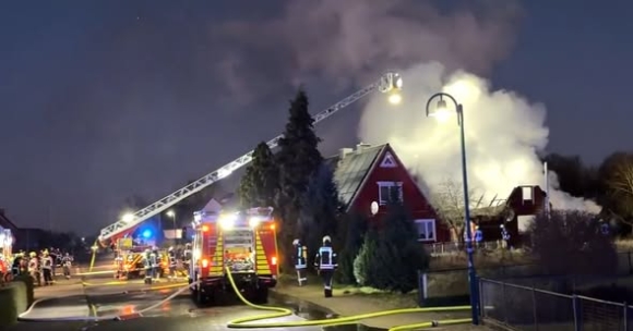 1 Nguoi Dan Ong Tai Duc Tu Vong Do Gay Chia Khoa Khi Co Thoat Khoi Hoa Hoan