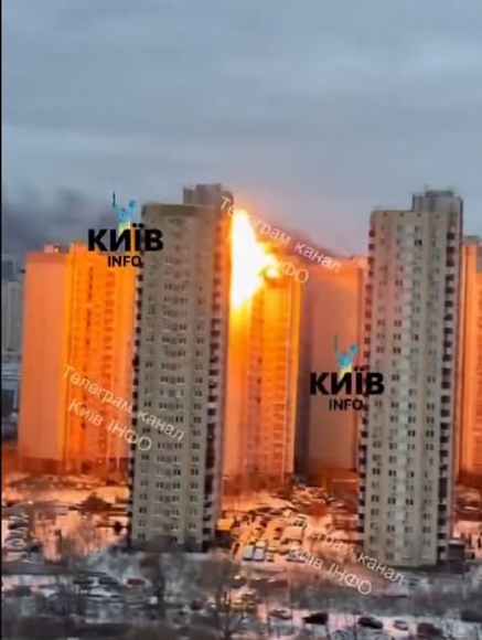 2 Kyiv Rung Chuyen Vi Cac Cuoc Khong Kich Cua Giac Nga Hang Nghin Ho Dan Mat Suoi Giua Mua Dong