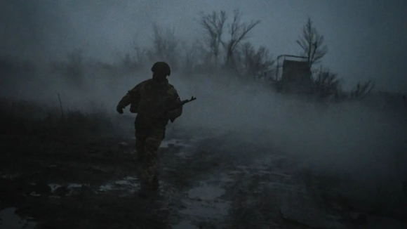 1 May Bay Khong Nguoi Lai Ngan Chan Buoc Tien Cua Giac Dong Song Gan Pokrovsk Tro Thanh Nghia Dia Cho Xe Tang Cua Nga