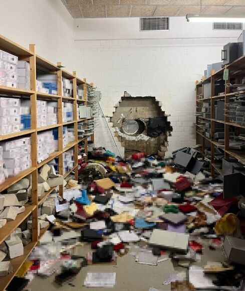 2 Vu Trom Chan Dong Tai Ngan Hang Sparkasse Hon 3200 Ket Sat Bi Pha Va 30 Trieu Euro Bien Mat