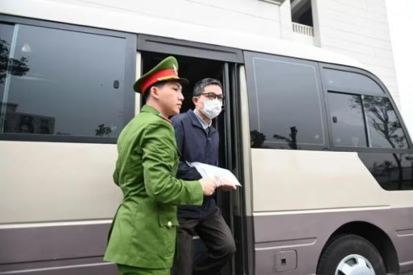 1 Canh Sat Dan Giai Hai Cuu Cuc Truong Cuc An Toan Thuc Pham Den Toa