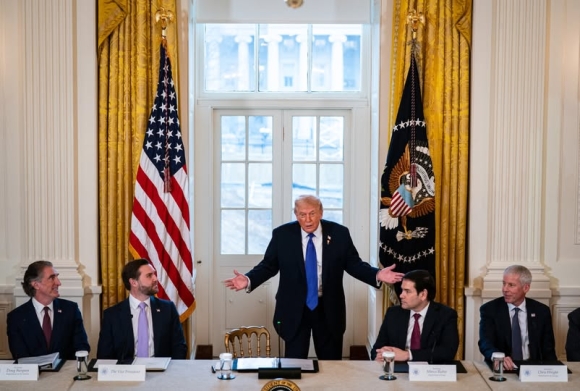 1 Trump Keu Goi Dau Tu 100 Ty Do La Vao Venezuela Nhung Bi Cac Tap Doan Dau Mo Tu Choi