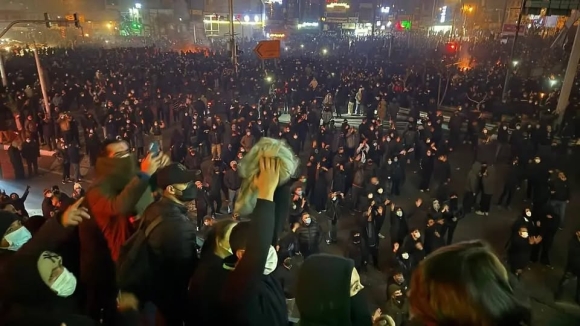 1 Lan Song Bieu Tinh Rung Chuyen Iran Va Da Chinh Thuc Buoc Vao Ky Nguyen Hau Chamenei