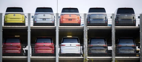 1 Duc Chi Manh Tay Ho Tro Nguoi Dan Mua Xe Dien Voi Muc Tro Cap Len Den 6000 Euro