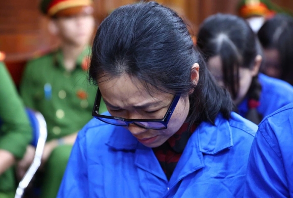 3 Cuu Can Bo Van Phong Chinh Phu Khai Nhan Tien Cua Doanh Nghiep Hang Thang