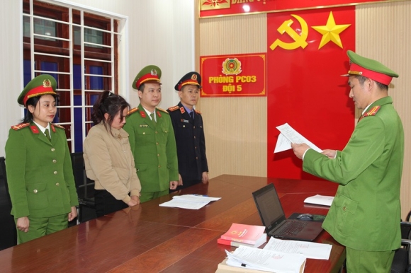 3 Xuong San Xuat 60000 Lit Giam Gia Lam Tu Axit Cong Nghiep Pha Nuoc La Gan Mac Len Men Tu Nhien