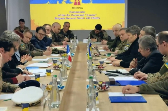 1 Phap Gui Chien Dau Co Cho Ukraine Kiev Bac Tin De Mat Lang O Kharkiv Vao Tay Giac Nga