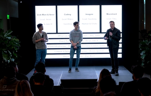 Elon Musk dự đoán nghề lập trình 'chết' cuối năm nay