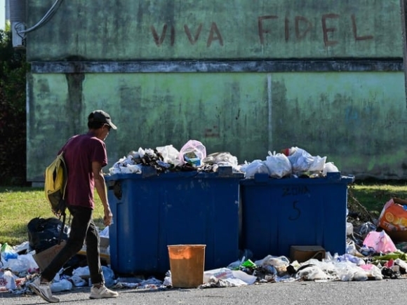 2 Havana Dang Ngap Trong Rac Thai Nhung Hinh Anh Nay Cho Thay Hau Qua Cua Lenh Trung Phat Cua My Doi Voi Cuba