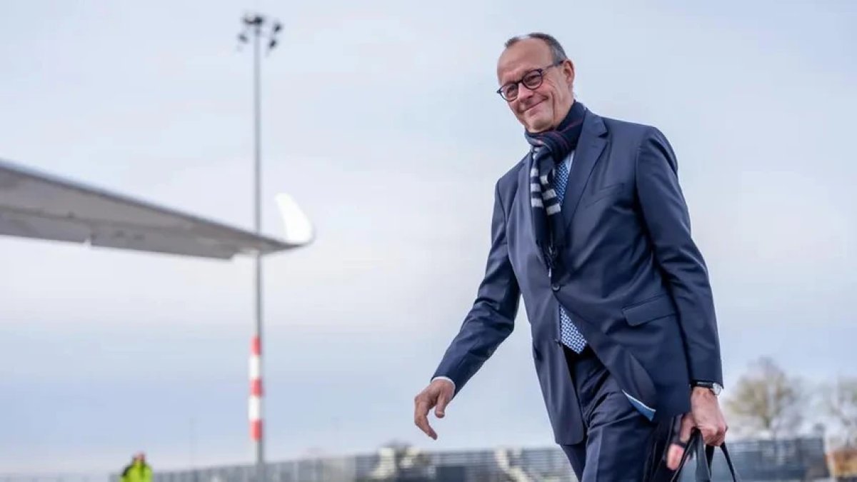 1 Thu Tuong Duc Keu Goi Chau Au Gat Bo Noi Nho My