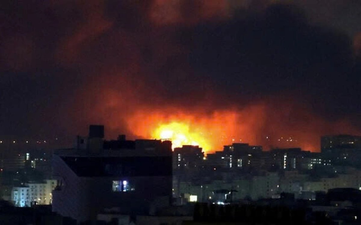 2 Iran Tuyen Bo Tan Cong Can Cu Cua My Tai Bahrain Ong Trump Doa Danh Rat Manh