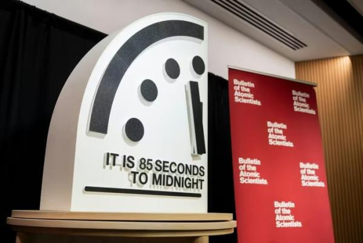 1 Dong Ho Tan The Da Dung Ve Chien Su Tai Iran