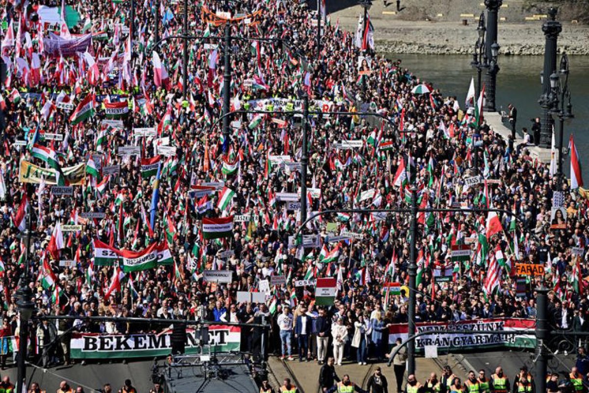 2 Lanh Dao Doi Lap Peter Magyar Cao Buoc Thu Tuong Orban Phan Boi Dat Nuoc Vi 30 Dong Bac