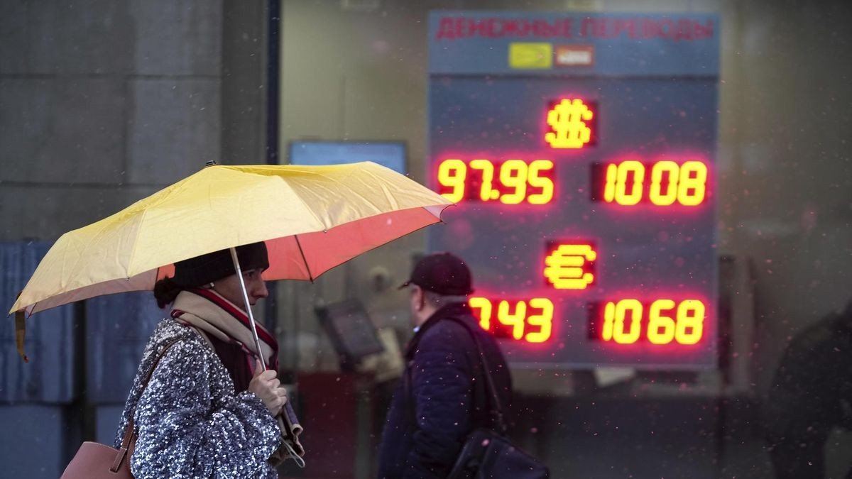 1 Putin Thua Nhan Kinh Te Nga Bat Dau Roi Vao Suy Thoai