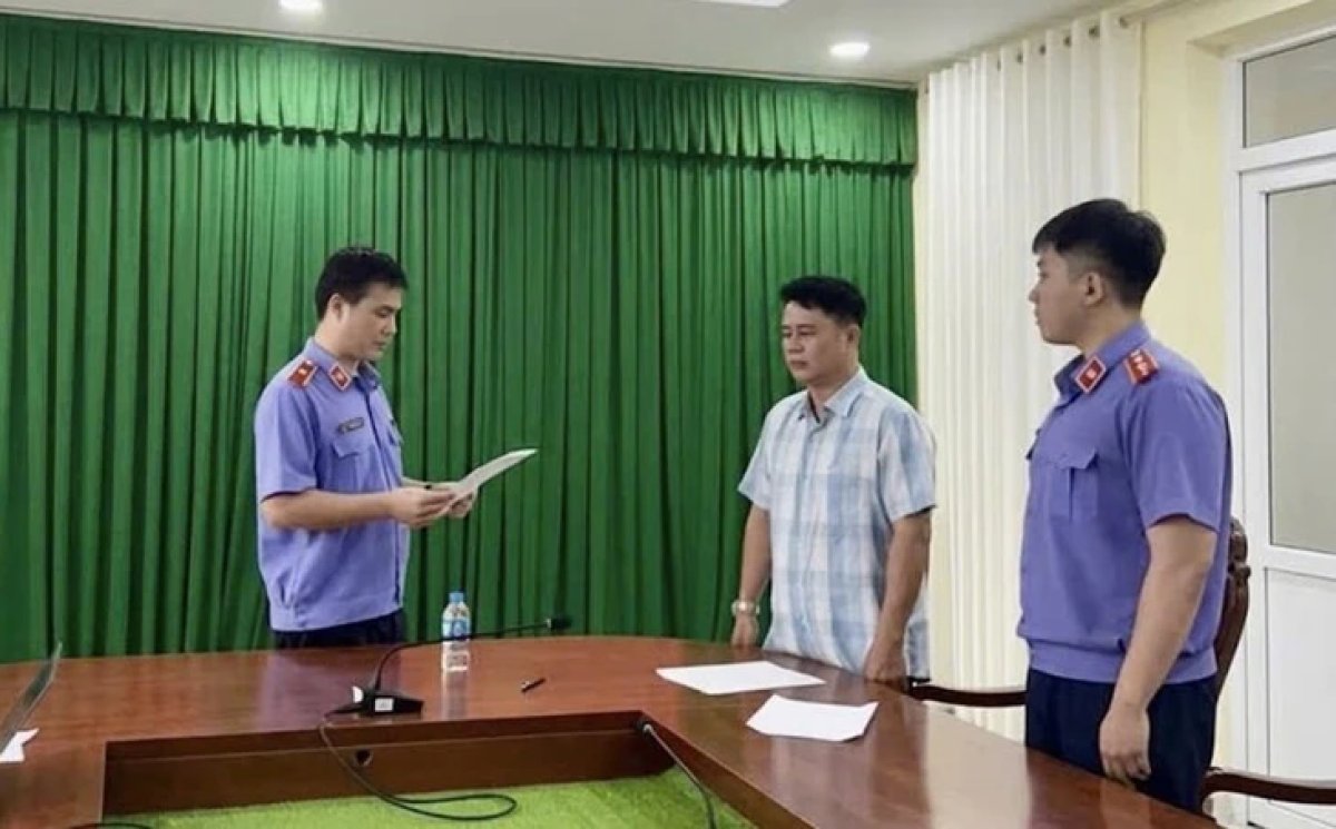 1 Bat Nguyen Pho Thu Truong Va Dieu Tra Vien Vu Nu Sinh Bi Tai Nan Giao Thong Tu Vong O Vinh Long