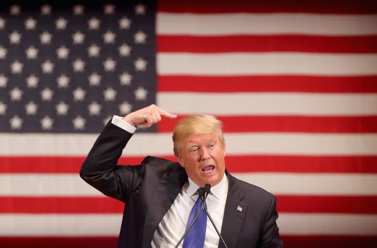 1 Trump Lat Keo Ke Hoach Vien Tro Chuyen Vu Khi Cua Ukraine Sang Trung Dong