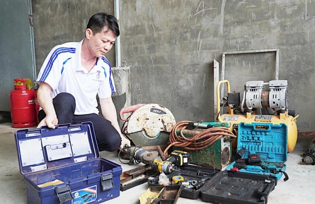 2 Tu Vu Co Hieu Truong Bi Phat 3 Nam Tu Ap Dung Phap Luat Can Co Tinh Nguoi