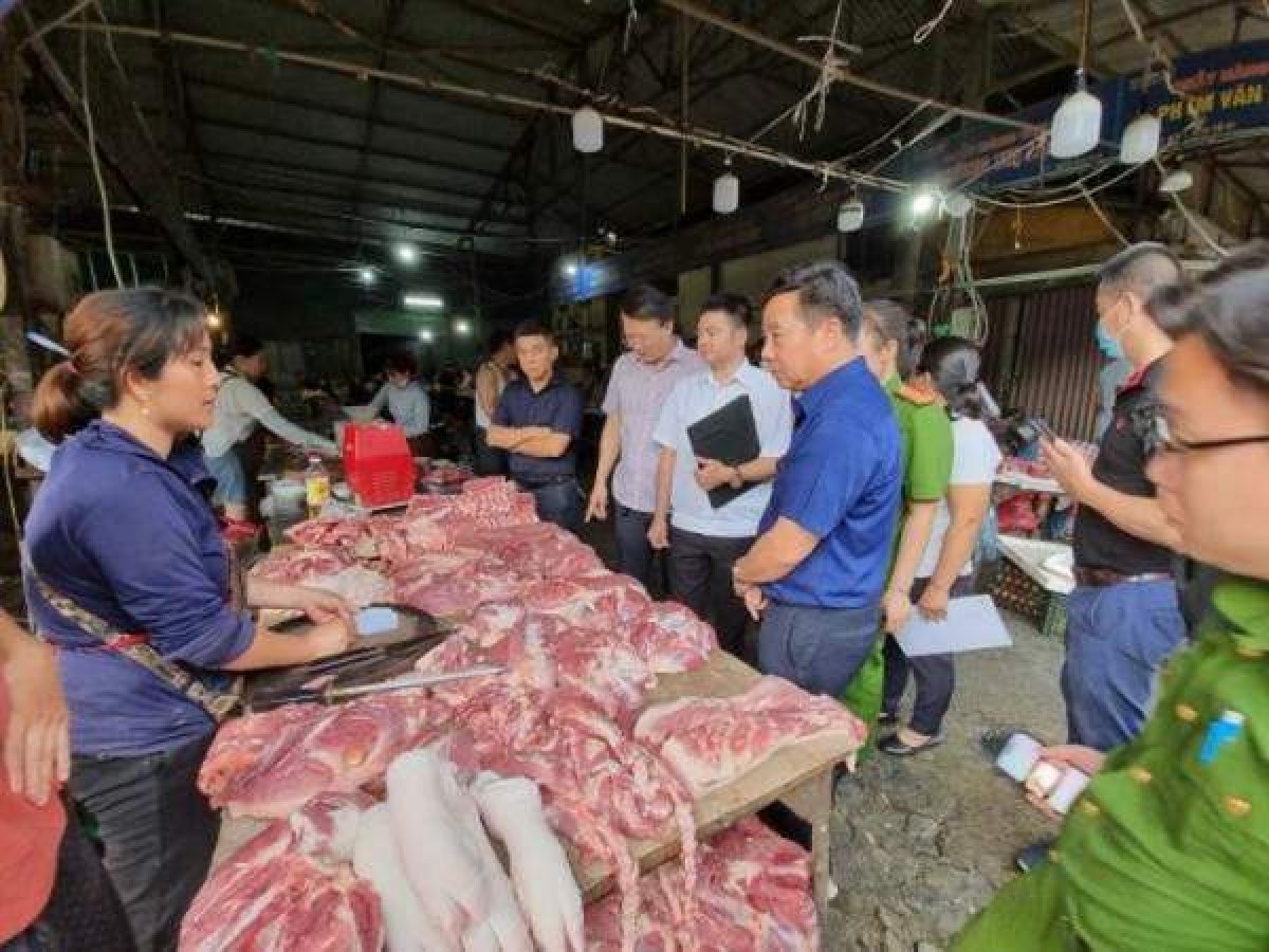 2 Ai Chiu Trach Nhiem De Lon Benh Vao Bua An Cua Nguoi Tieu Dung