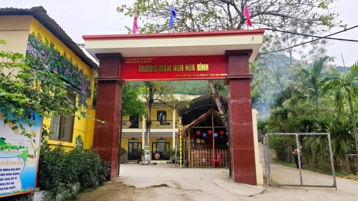 3 Phat Hien Thit Co Mau La Hon 100 Phu Huynh O Thai Nguyen Cho Con Nghi Hoc