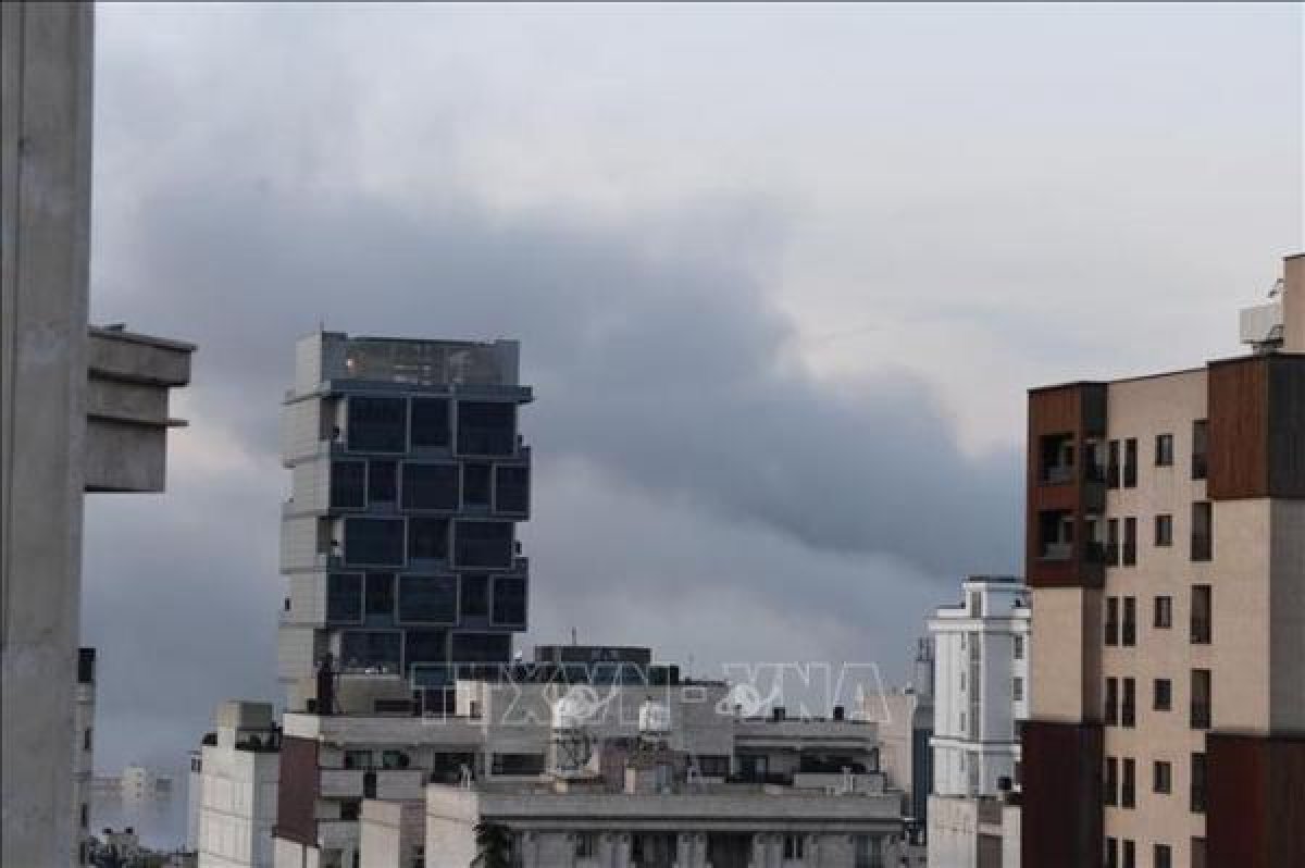 2 Cau Dan Su Cua Iran Bi Tan Cong Gay Nhieu Thuong Vong