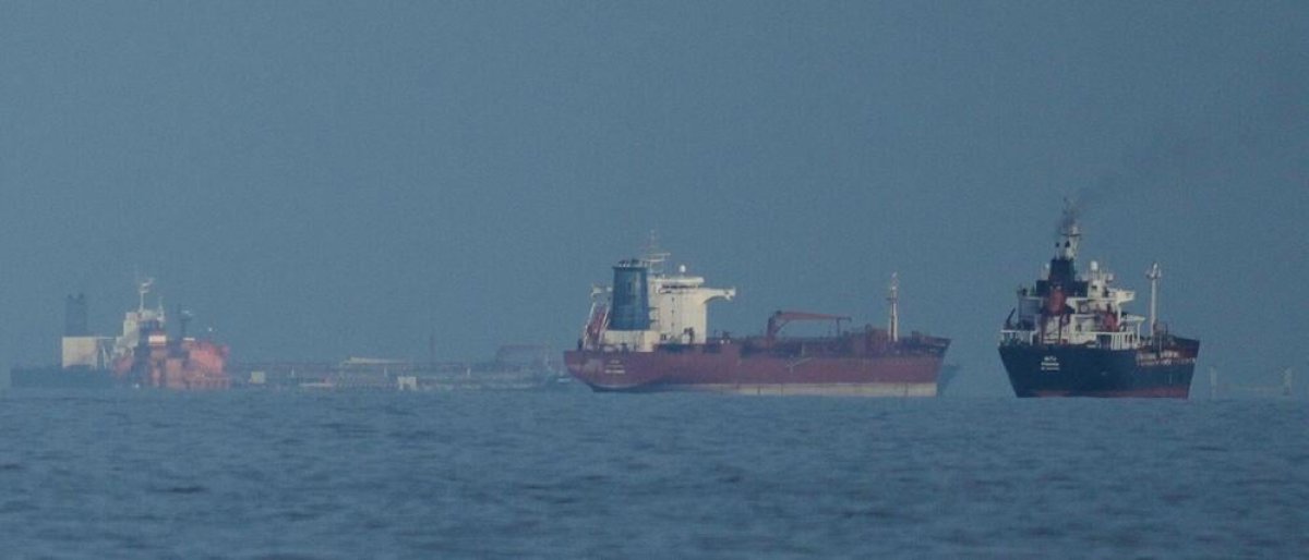 Bất chấp phong tỏa của Mỹ: Tàu chở dầu Trung Quốc vượt eo biển Hormuz