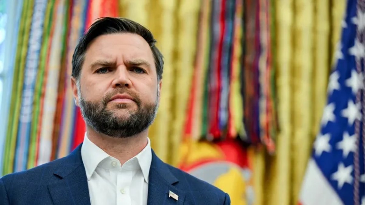 Phó Tổng thống J.D. Vance khẳng định việc ngừng viện trợ quân sự cho Ukraine là một trong những thành tựu đáng tự hào nhất