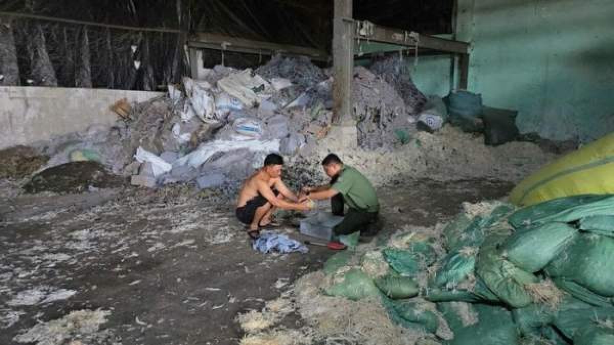 4 Bat Tam Giam Bi Can Cam Dau Duong Day Do Trai Phep Hon 20000 Tan Chat Thai