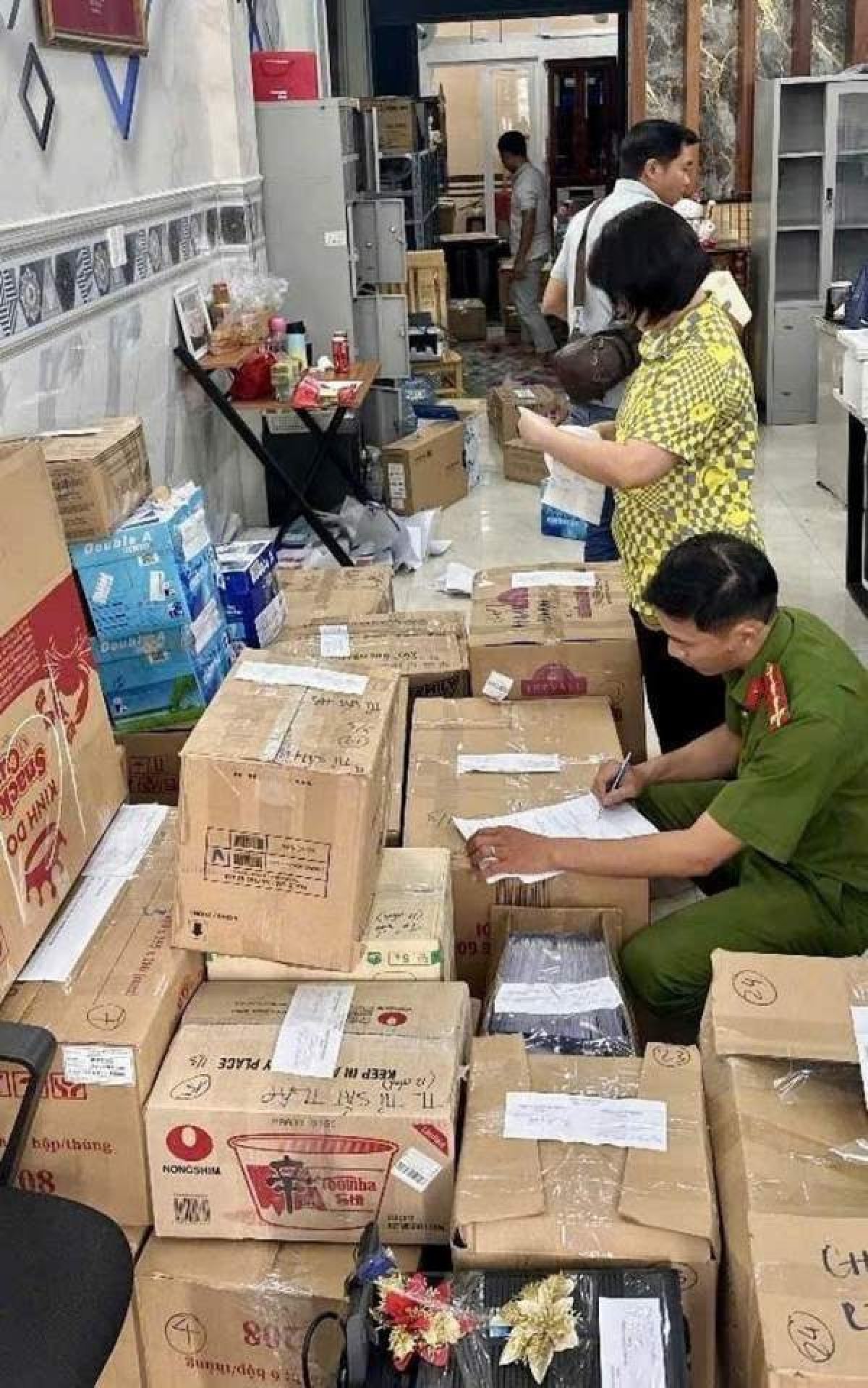 9 Bat Tam Giam Bi Can Cam Dau Duong Day Do Trai Phep Hon 20000 Tan Chat Thai