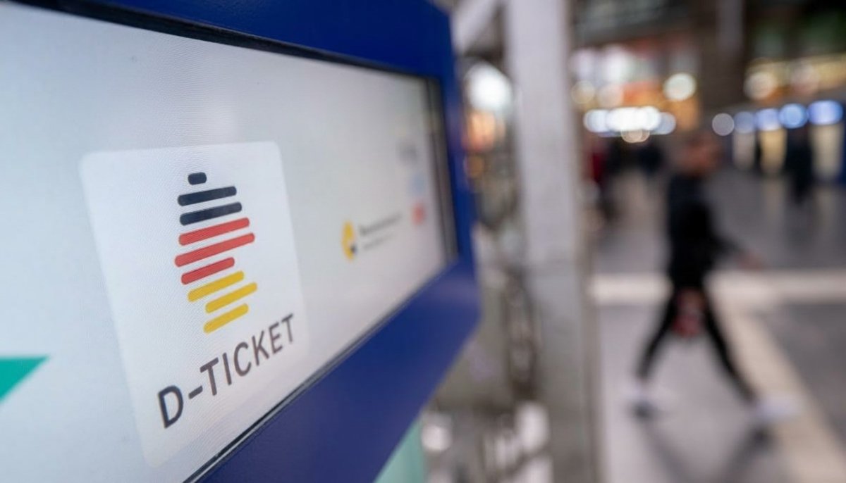 1 Tam Ve Deutschlandticket Va No Luc Cat Giam 25 Trieu Tan Khi Thai Moi Nam Tai Duc