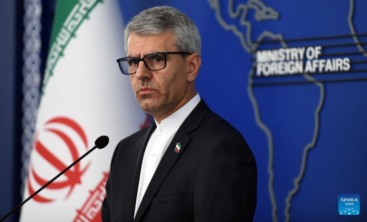 1 Iran Tuyen Bo Khong Gap Truc Tiep Phai Doan My