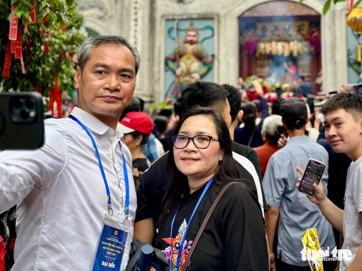 4 Kieu Bao Viet Nam Tu Muon Phuong Ve Gio To Hung Vuong