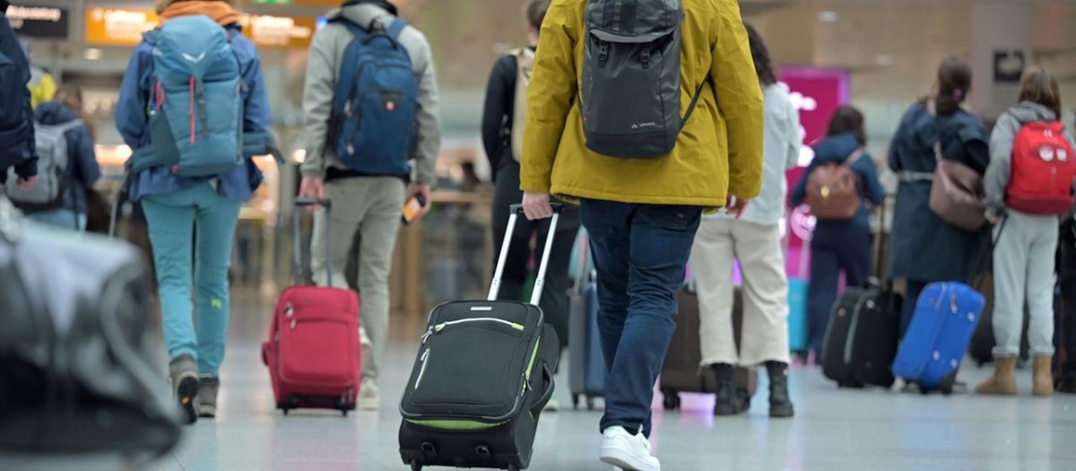 1 Lufthansa Loai Bo Vali Xach Tay Mien Phi Trong Goi Gia Ve Co Ban Moi