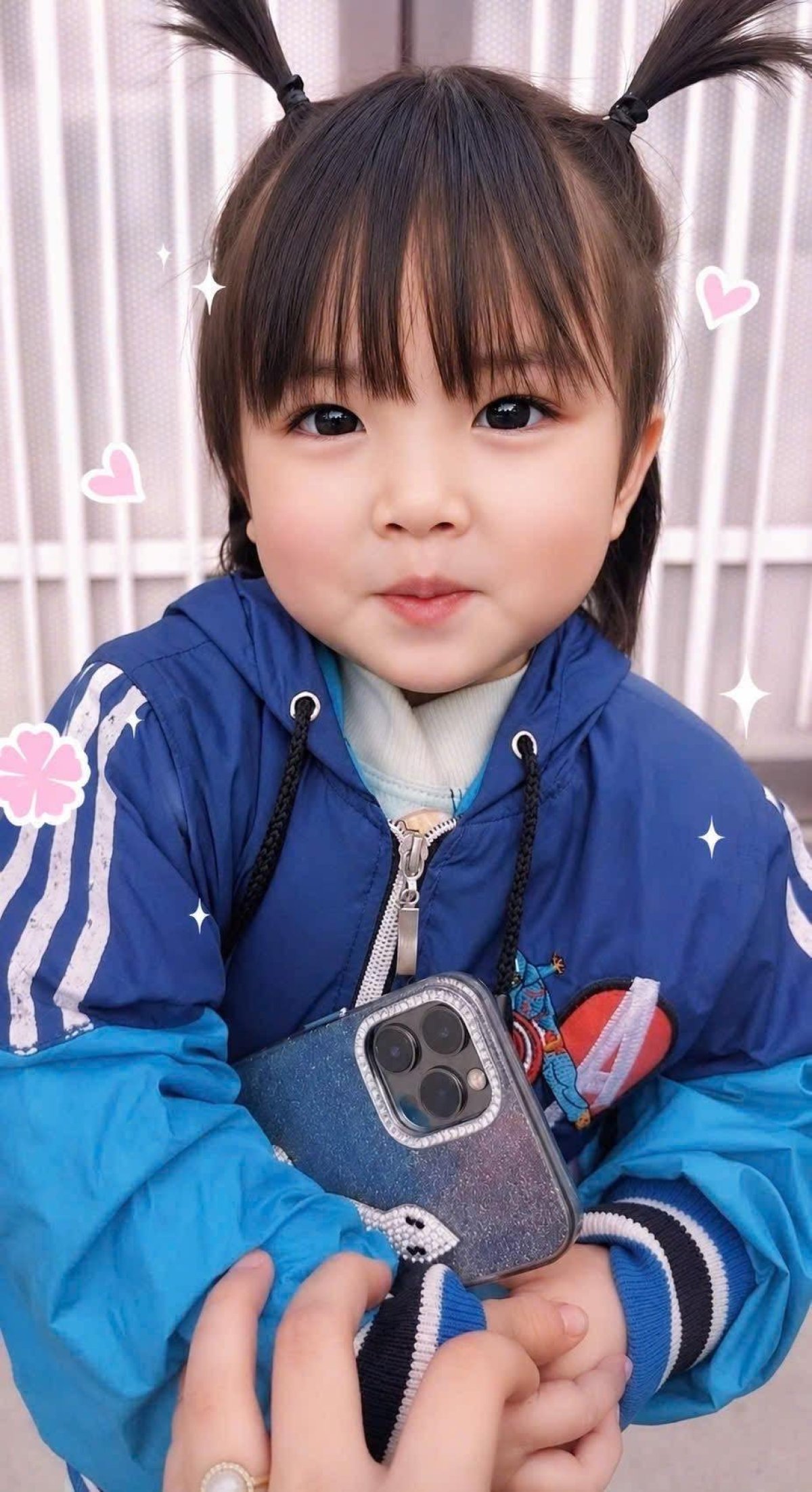2 Khong The Chi Khoc Thuong Da Den Luc Sua Ca He Thong