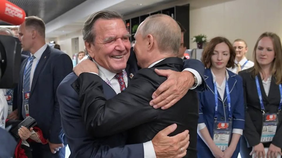 1 Duc Bac Bo De Xuat Cua Putin Ve Vai Tro Trung Gian Cua Ong Schroder
