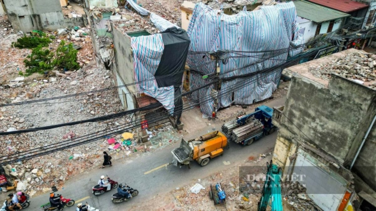 11 Nguoi Dan Di Doi Phuc Vu Du An Duong 10 Lan Phia Tay Ha Noi