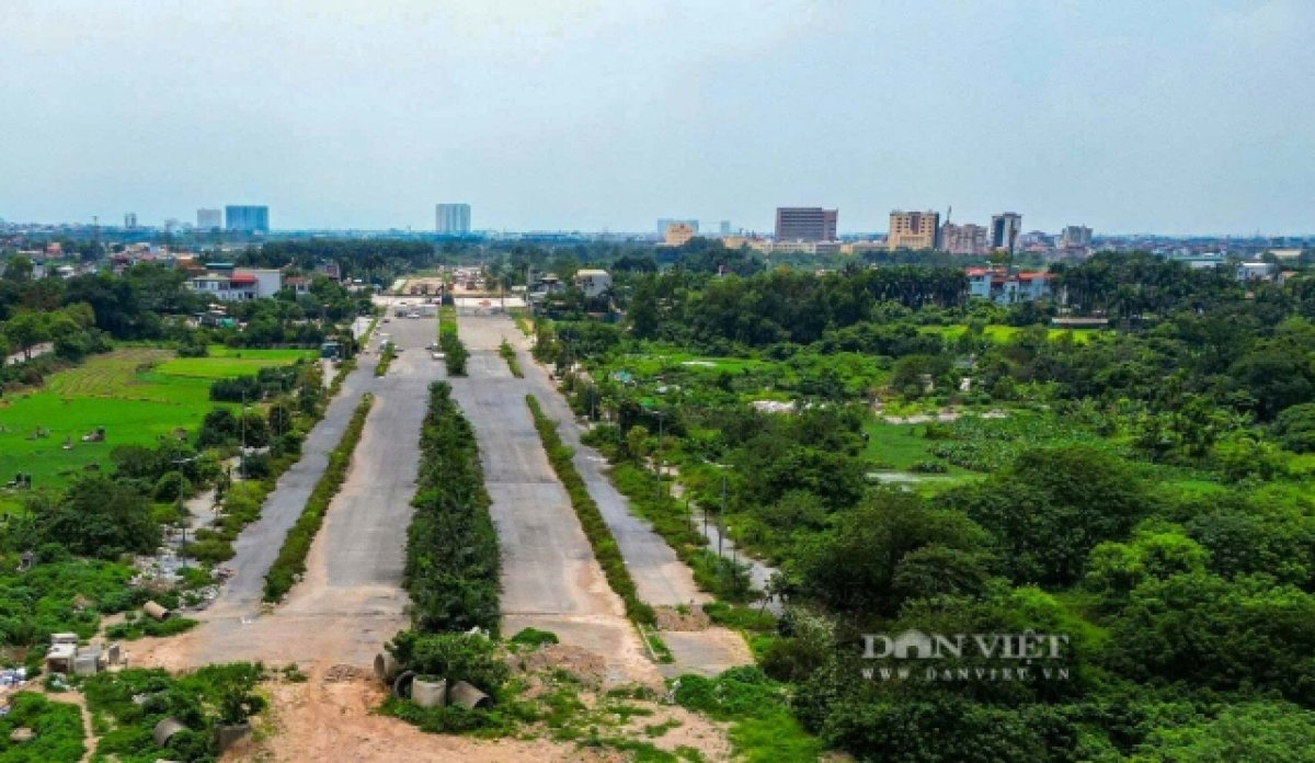 8 Nguoi Dan Di Doi Phuc Vu Du An Duong 10 Lan Phia Tay Ha Noi
