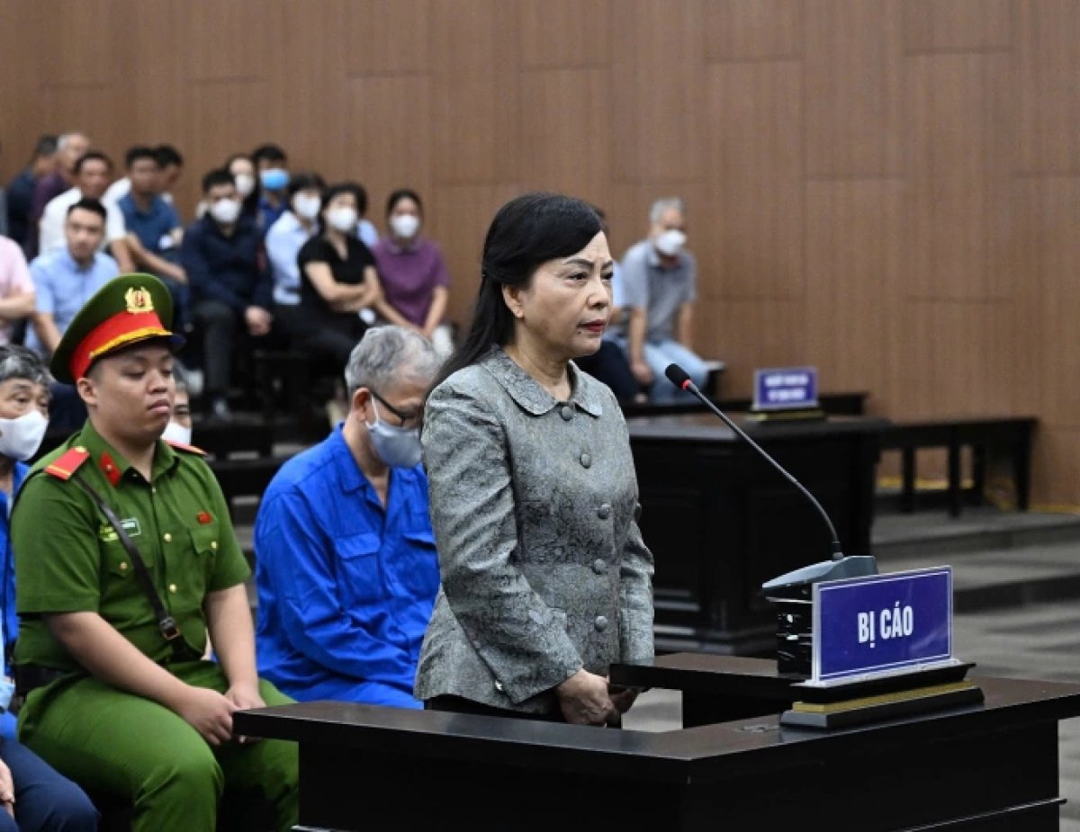 1 Cuu Bo Truong Kim Tien Ve Nha Moi Biet Trong Tui Co 2 Ty