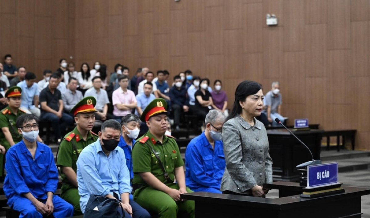 1 Ba Nguyen Thi Kim Tien Xin Duoc Khoan Hong De Ve Lam Cong Dan Song Luong Thien