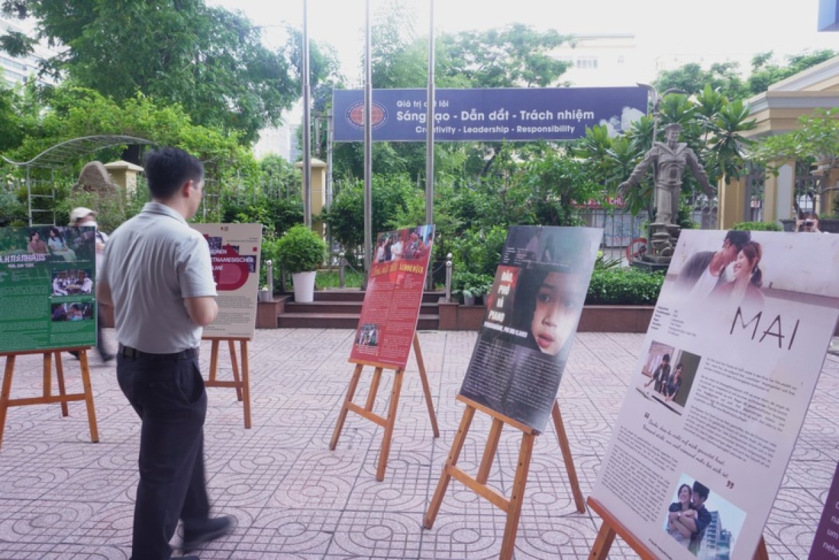 2 Sinh Vien Hao Hung Review Nhung Bo Phim Viet Noi Tieng Bang Tieng Duc