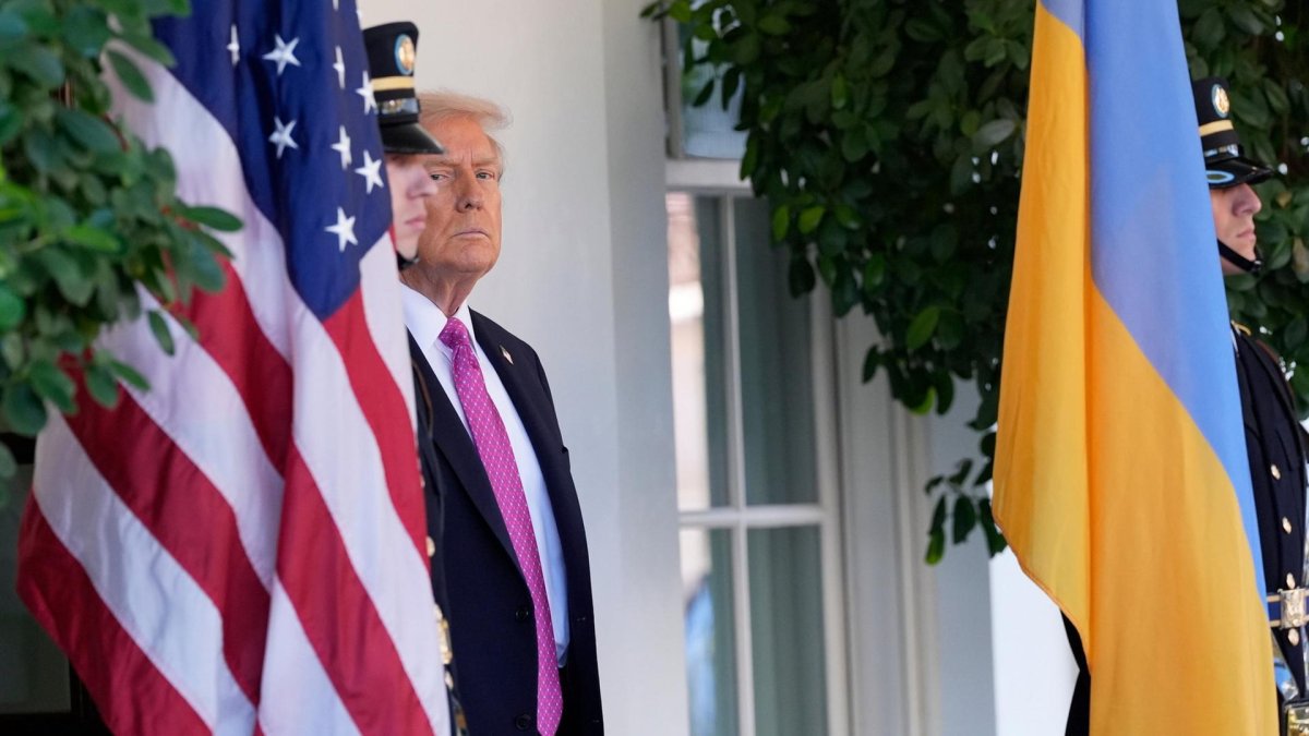 1 The Guardian Trump Da Phan Boi Chau Au Va Danh Mat Nhung Quan Bai Cua Minh O Ukraina