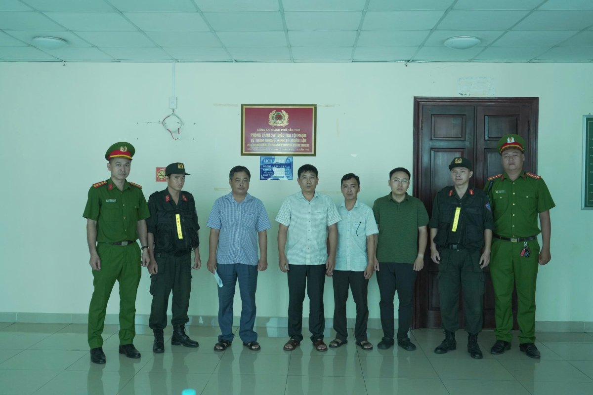 2 Bat Nguyen Truong Ban To Chuc Tinh Uy Soc Trang Cu