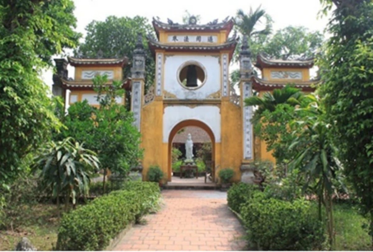 3 Ky Tich Song Hong Nhung Gia Tri Nao Dang Bi Danh Doi